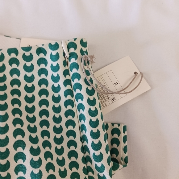 a new day Green and White Patterned Cropped Pants - Picture 5 of 12